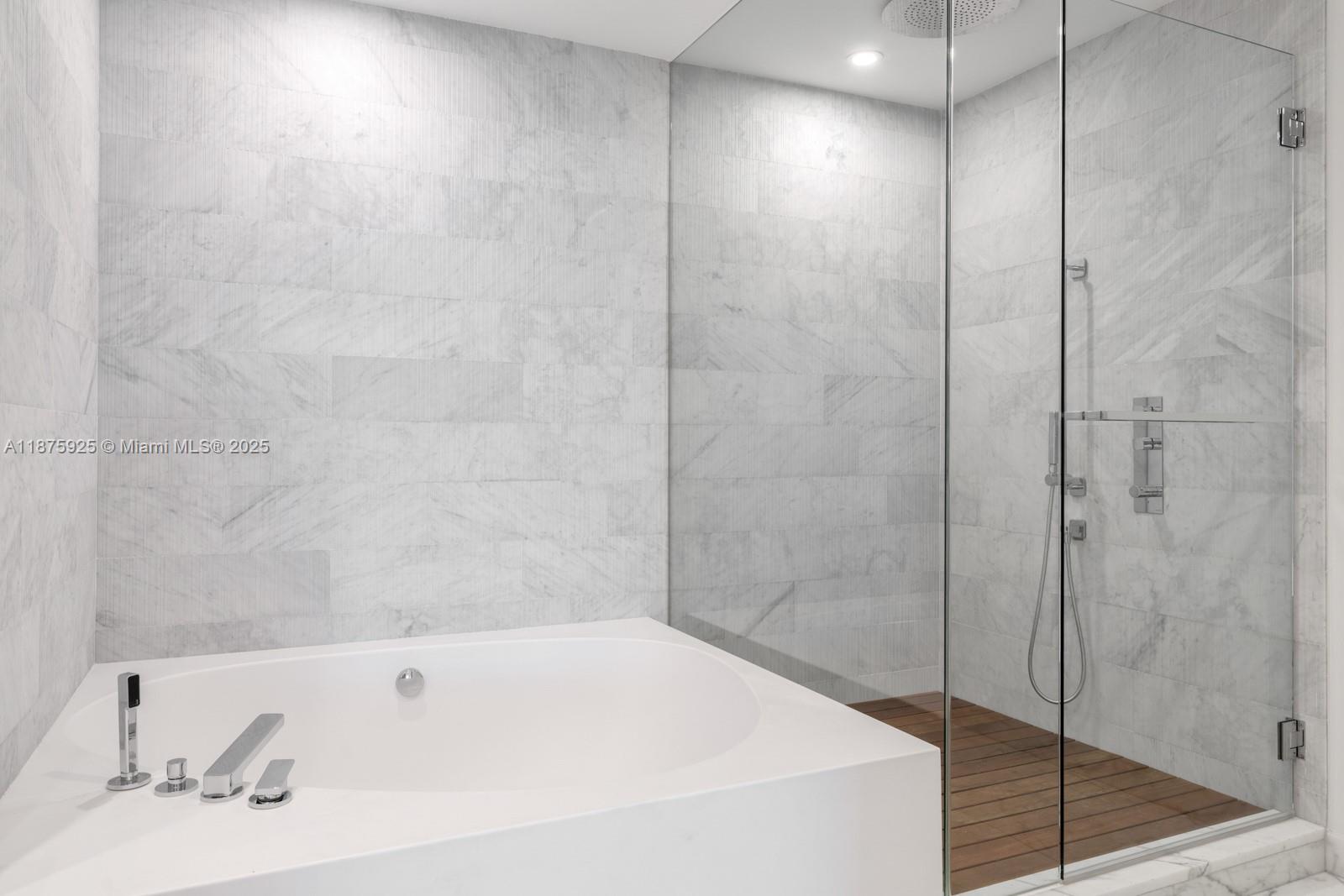 OCEANA BAL HARBOUR CONDO - Residential