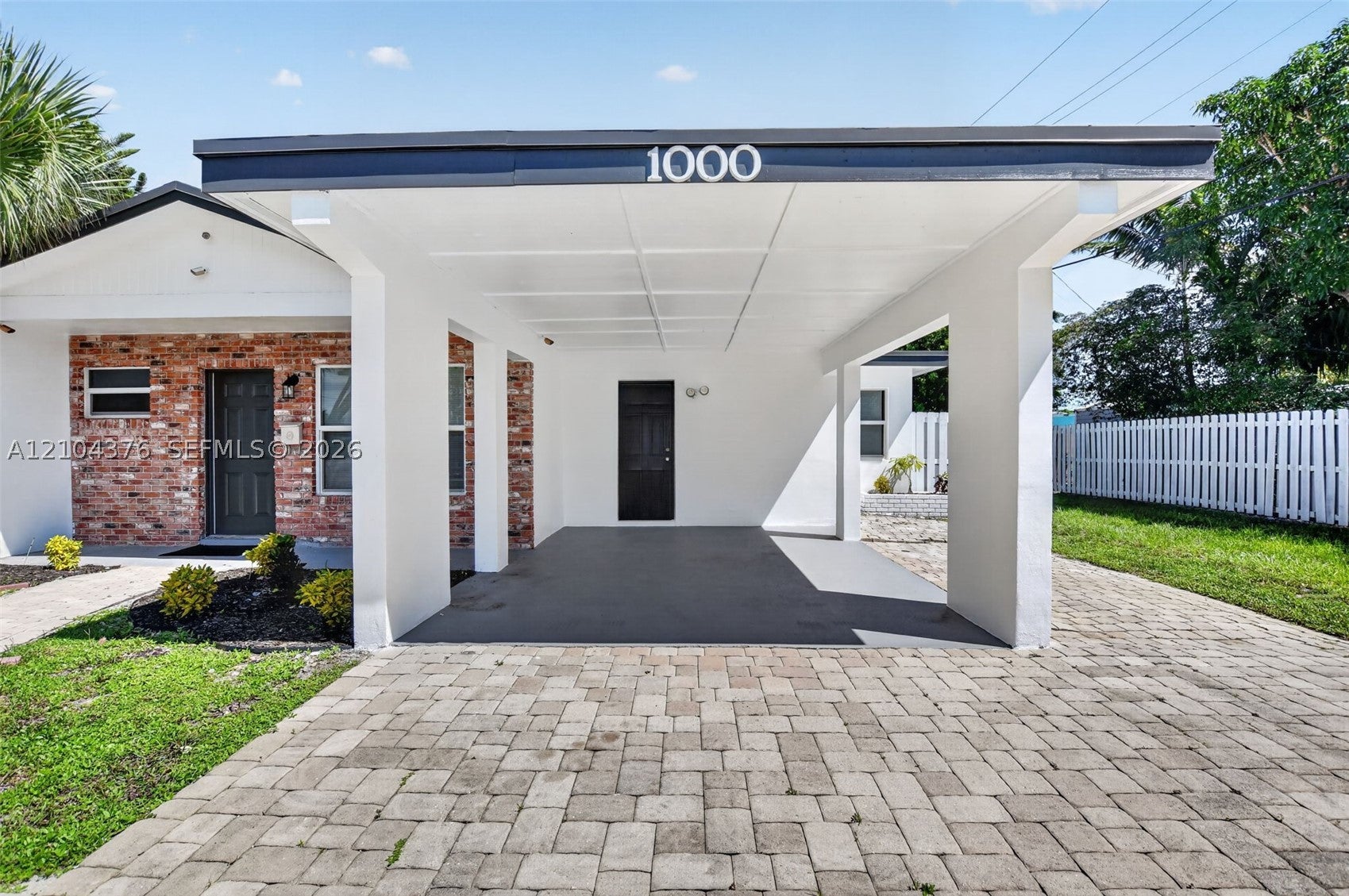 1000 SE 2nd Ave