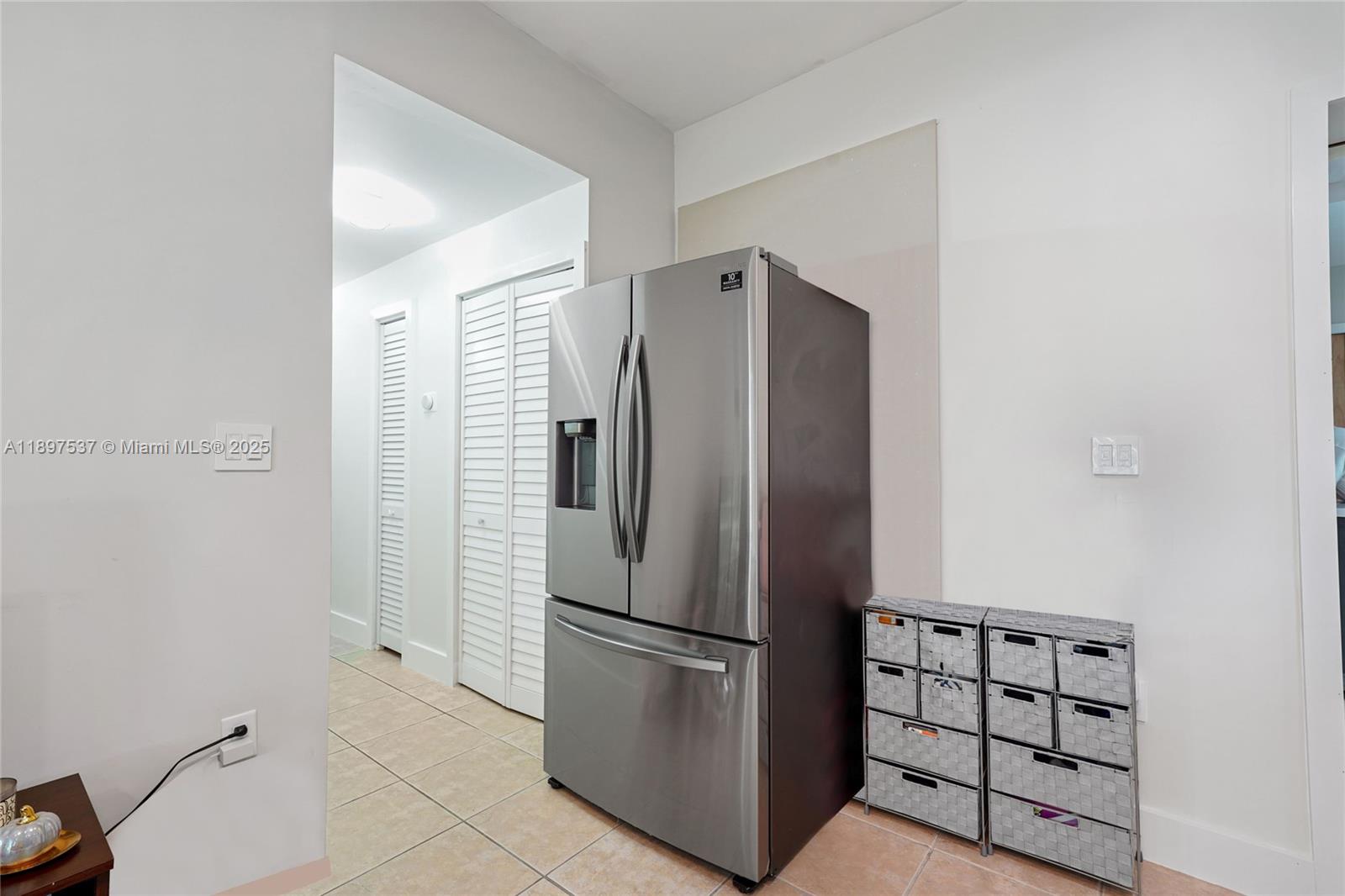 MINONA GARDENS - Residential