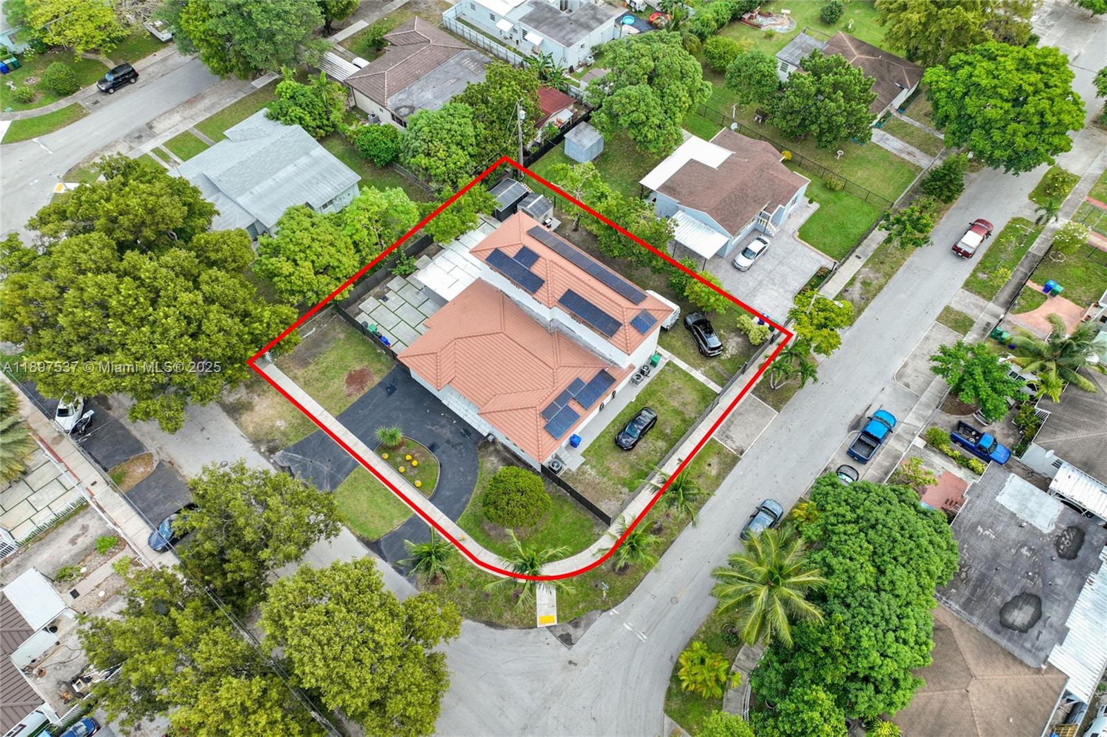 MINONA GARDENS - Residential