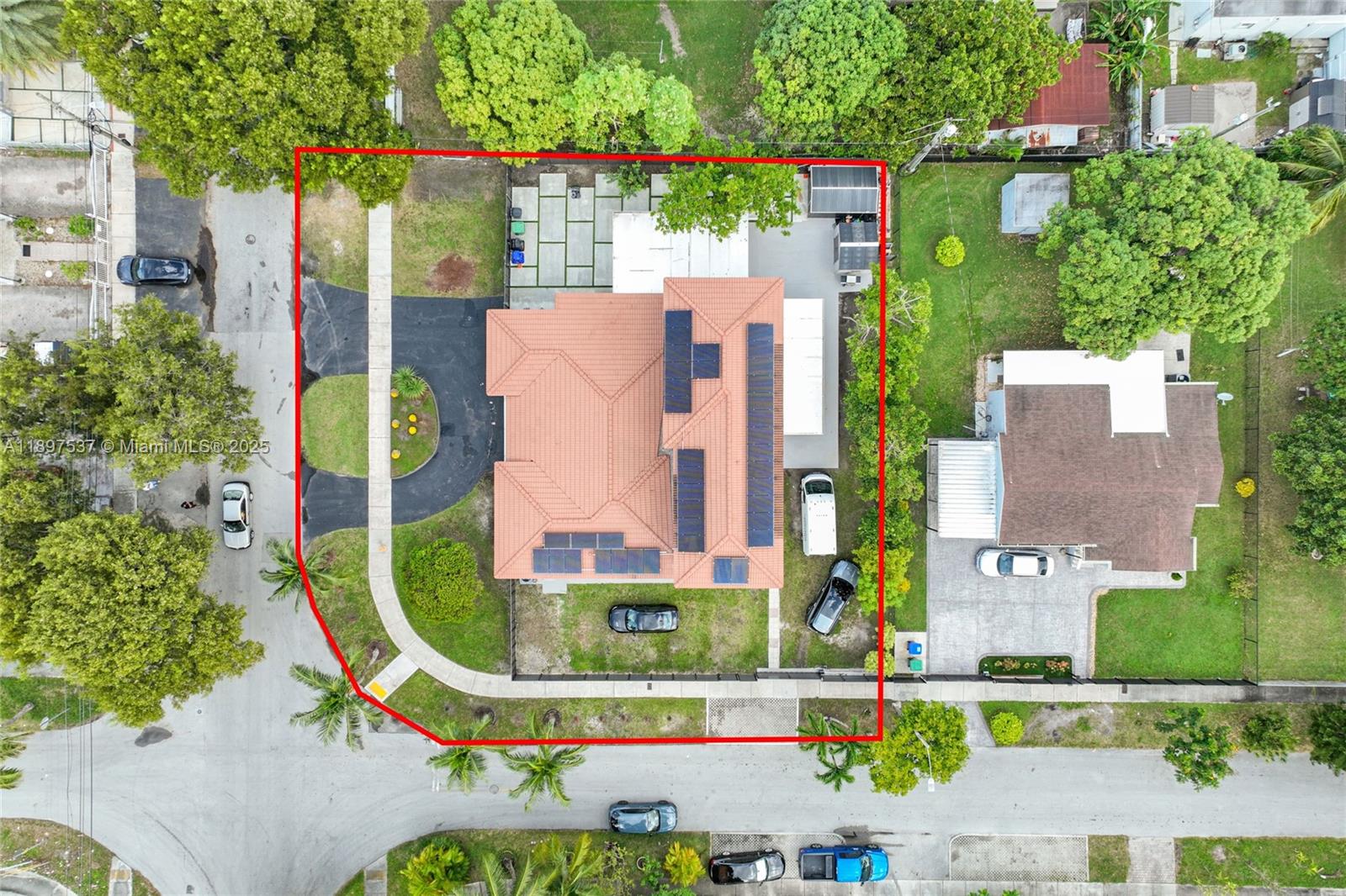 MINONA GARDENS - Residential