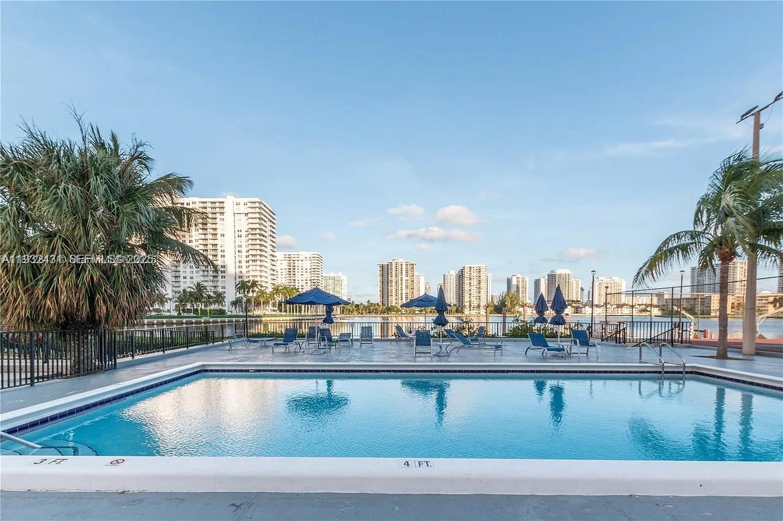 COMMODORE PLAZA CONDO - Residential