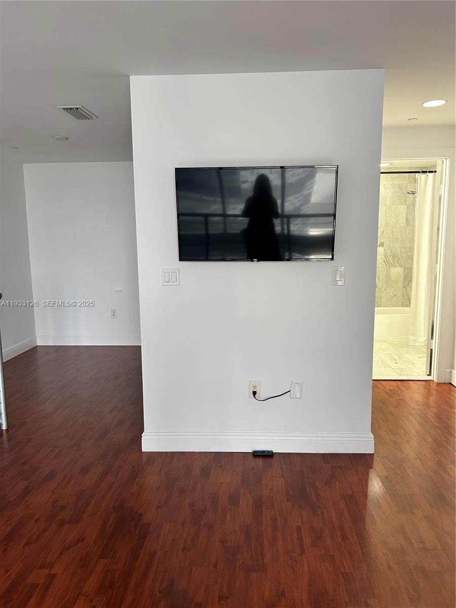 1060 BRICKELL CONDO - Residential Lease