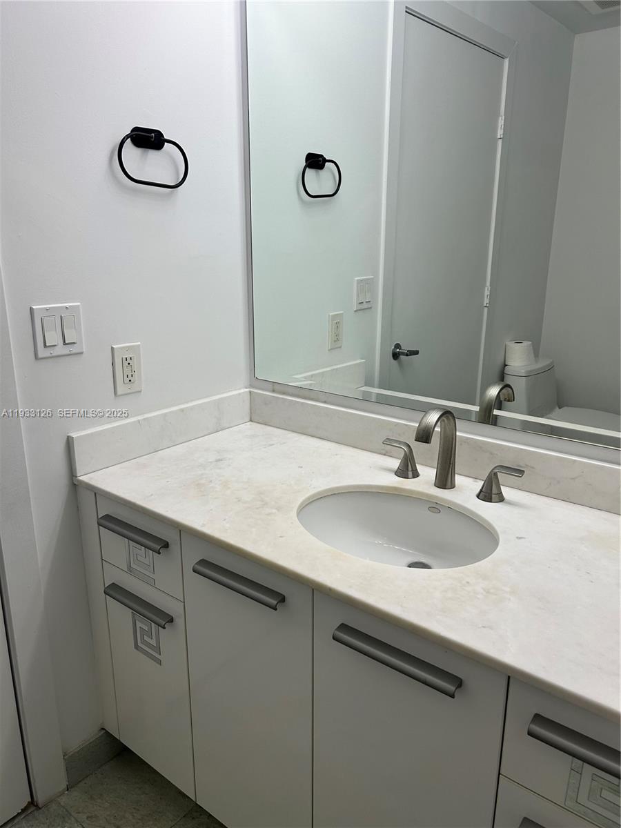 1060 BRICKELL CONDO - Residential Lease