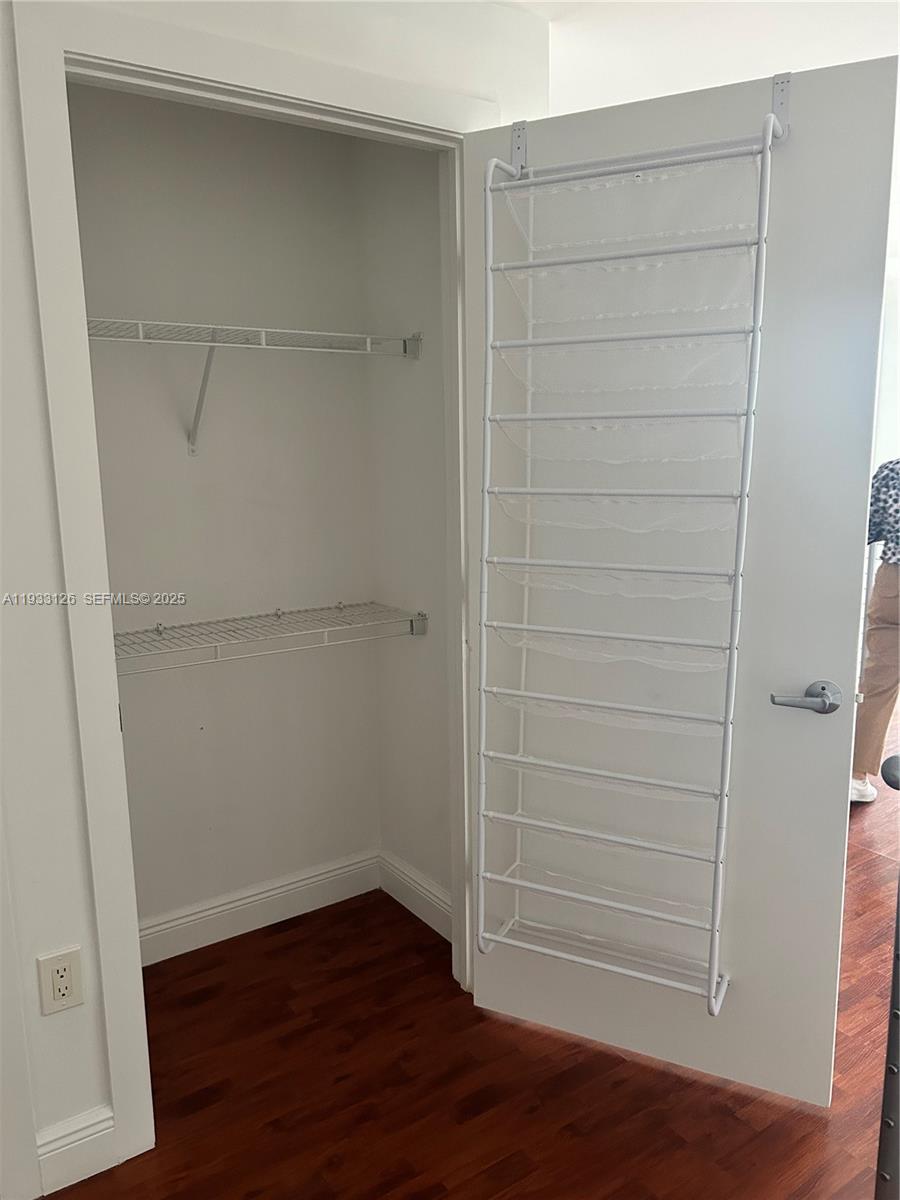 1060 BRICKELL CONDO - Residential Lease