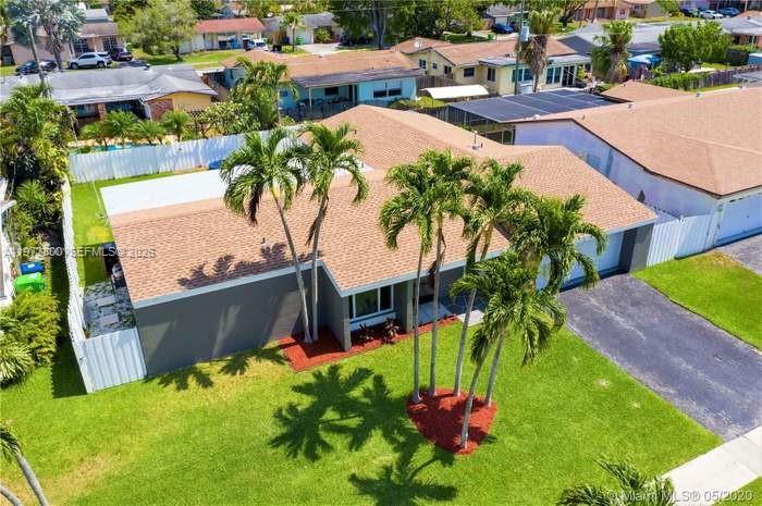 SUNRISE GOLF VILLAGE SEC - Residential