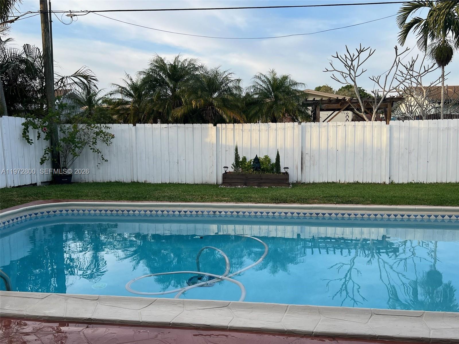 SUNRISE GOLF VILLAGE SEC - Residential