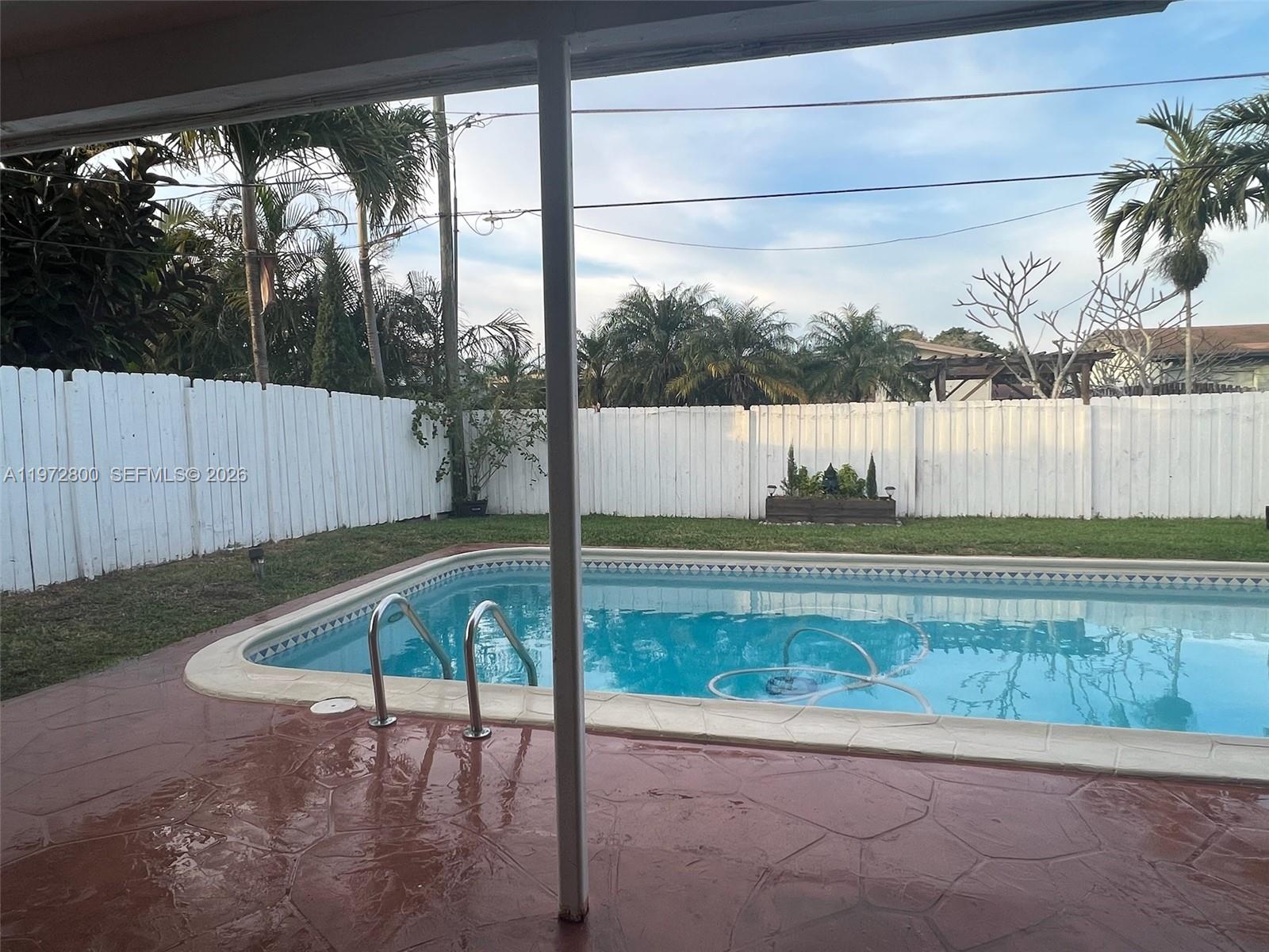 SUNRISE GOLF VILLAGE SEC - Residential