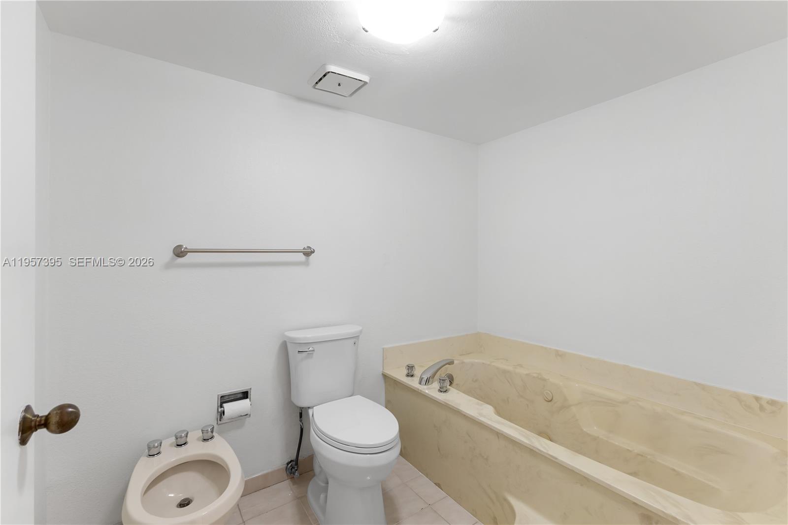 BRICKELL KEY ONE CONDO - Residential