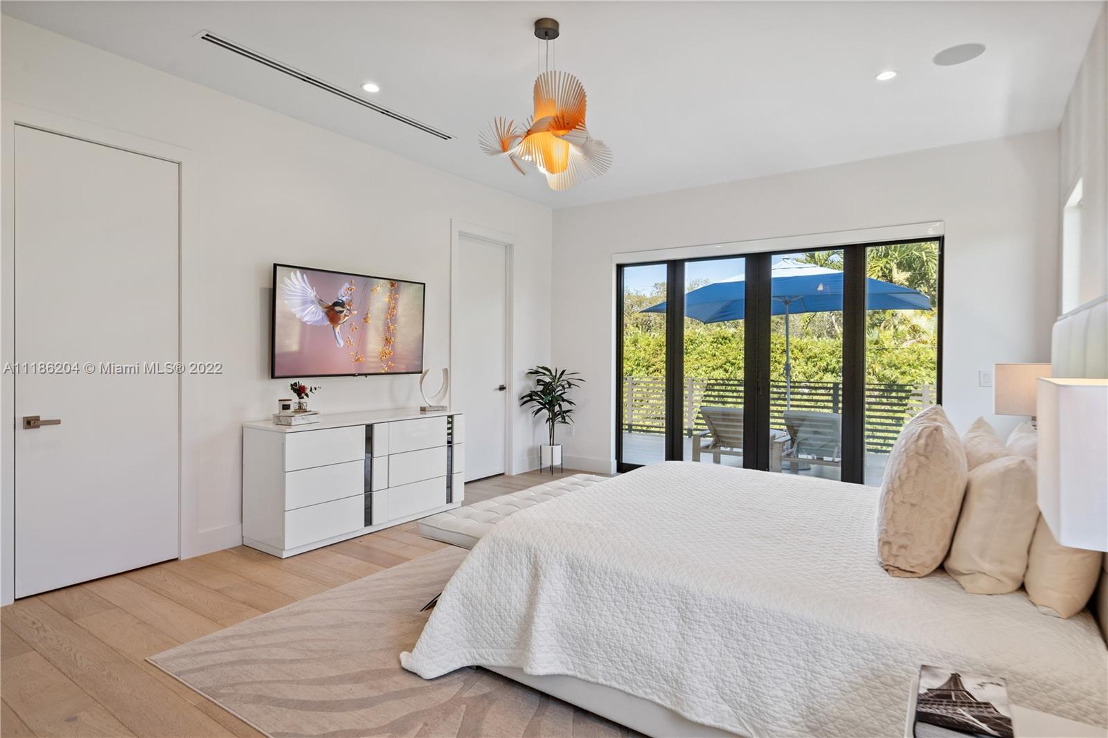 UNIVERSITY ESTATES - Residential