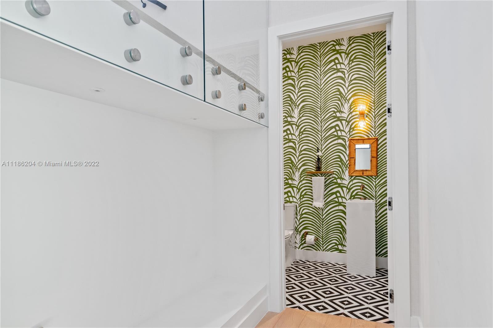 UNIVERSITY ESTATES - Residential