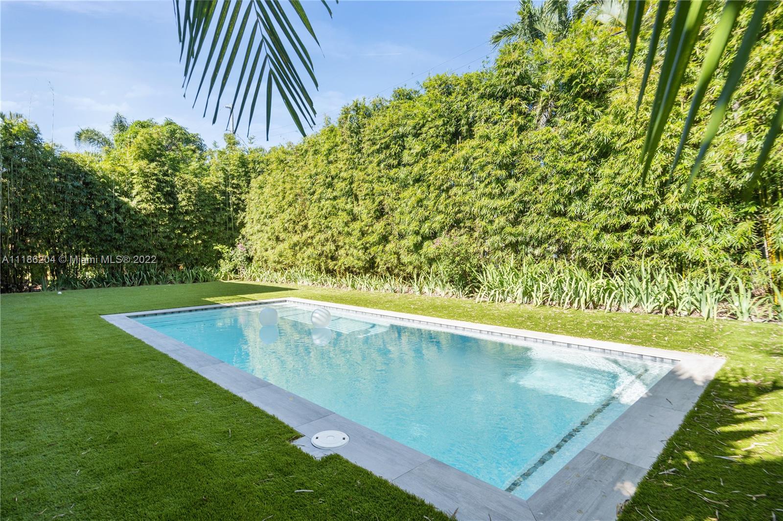 UNIVERSITY ESTATES - Residential