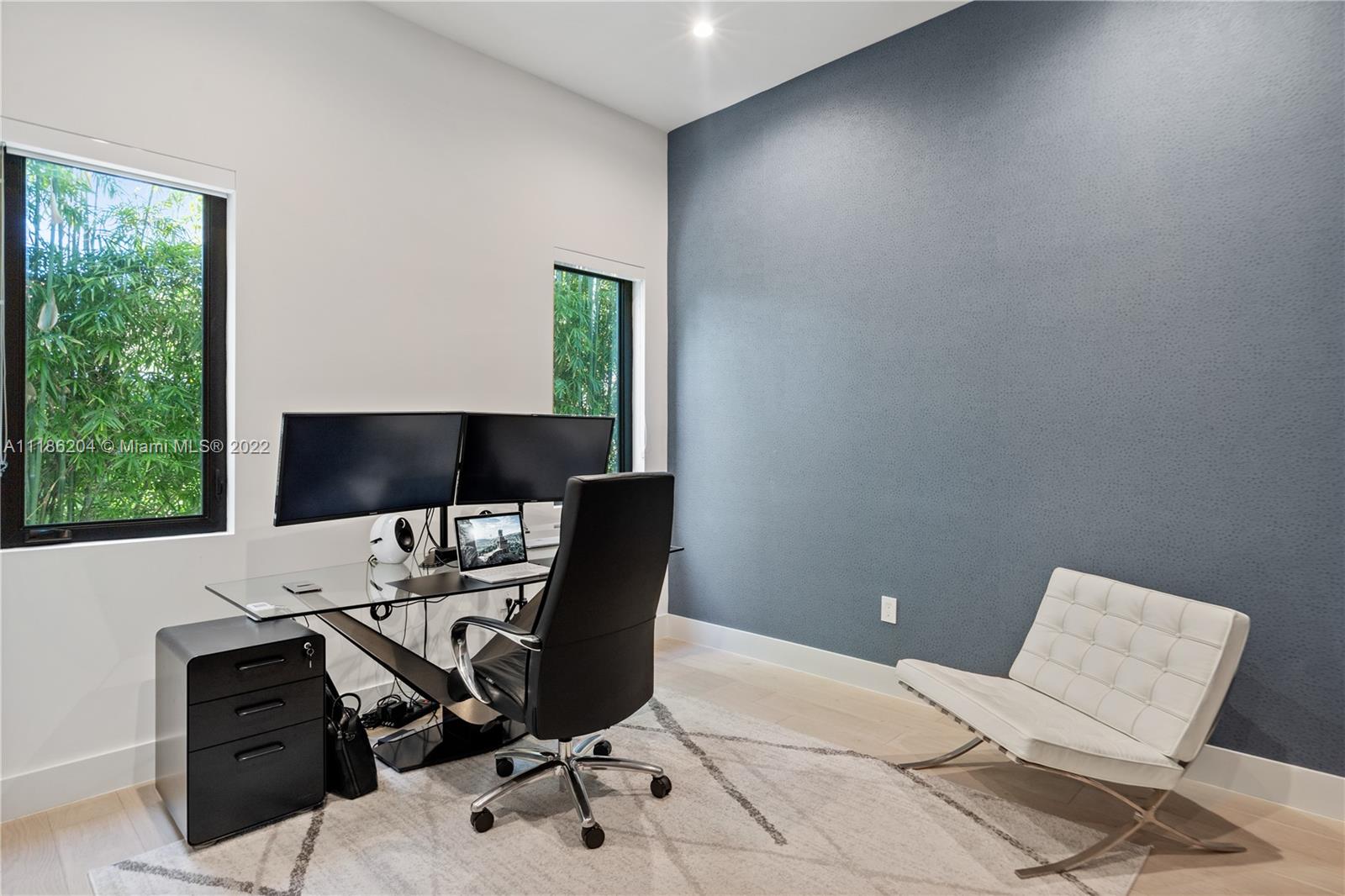 UNIVERSITY ESTATES - Residential