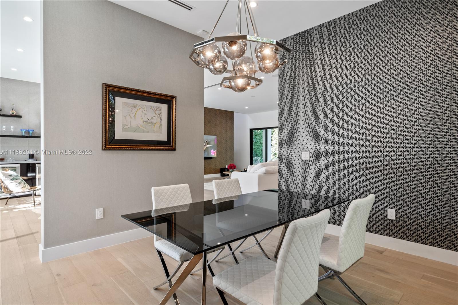 UNIVERSITY ESTATES - Residential