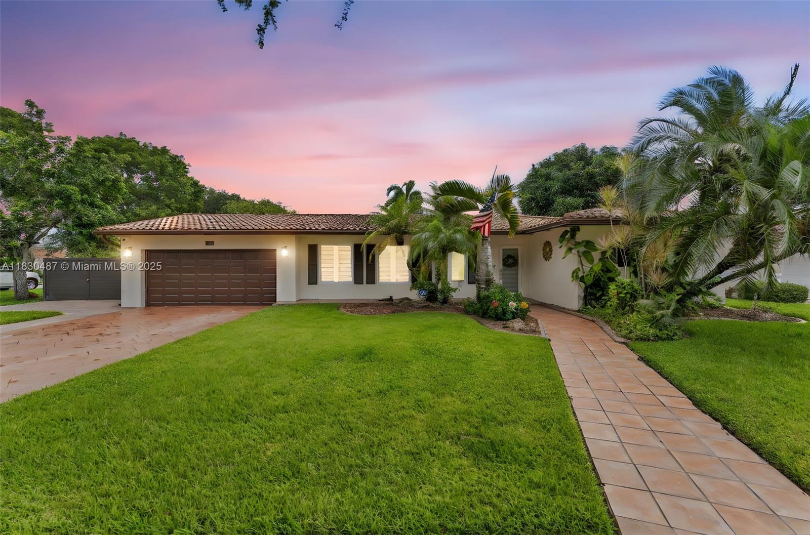 Stunning Renovated Pool Home in Prime Miami Lakes – No HOA!
Beautifully upgraded 3BR/2BA corner home with double garage on oversized lot. Over $150K in renovations! Brand-new, never-used gourmet kitchen with top appliances, gas dryer, wine cooler. New A/C and gas water heater. New cabana bath, high recessed ceilings, and marble floors throughout. High-impact windows and doors. New gas pool heater, covered terrace, and lush landscaping. Easement access to 8-ft lake. Top-rated schools, parks, dining, golf, shopping nearby. Move-in ready!