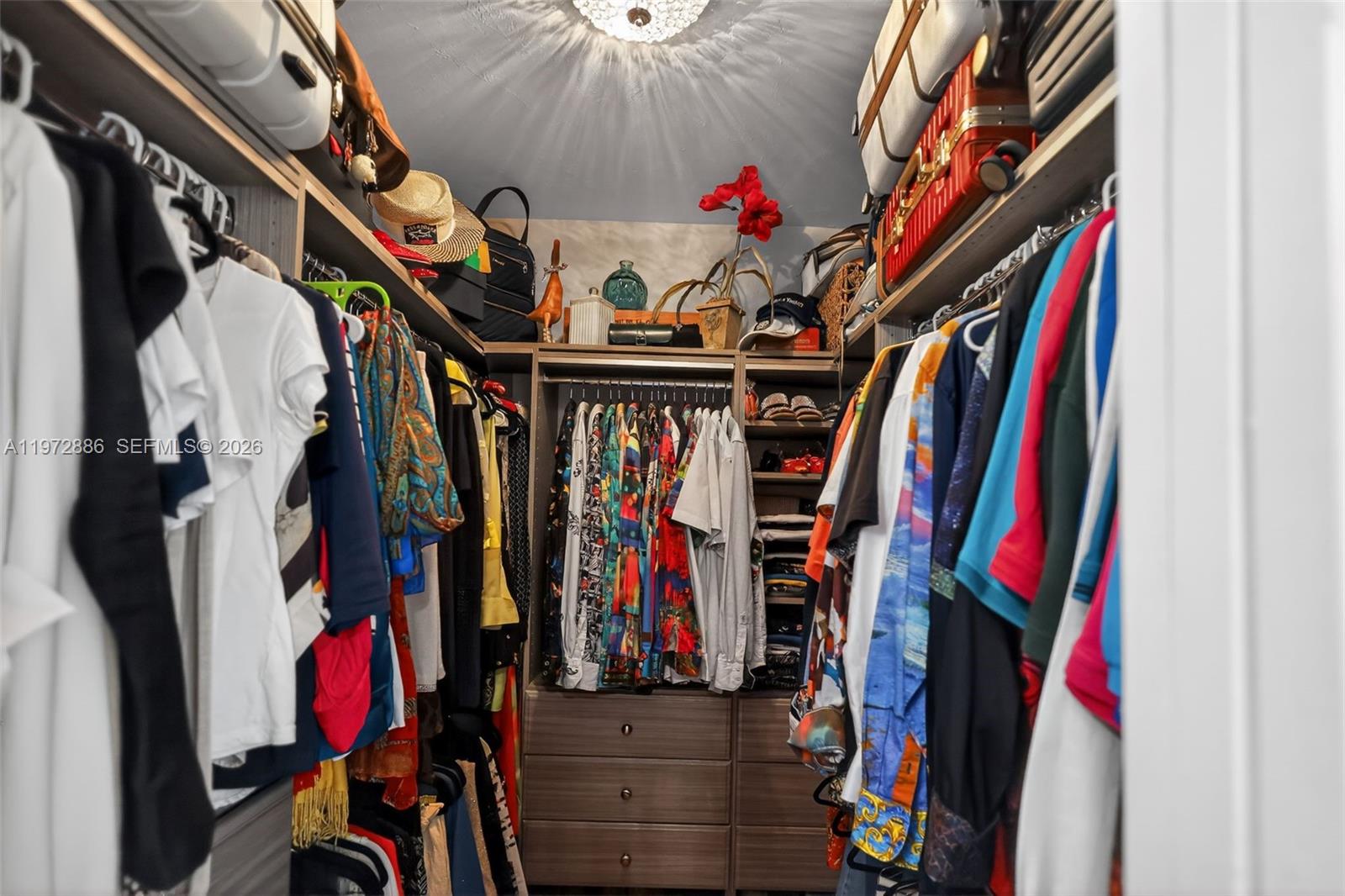 LA CASA DEL RIO VISTA CON - Residential