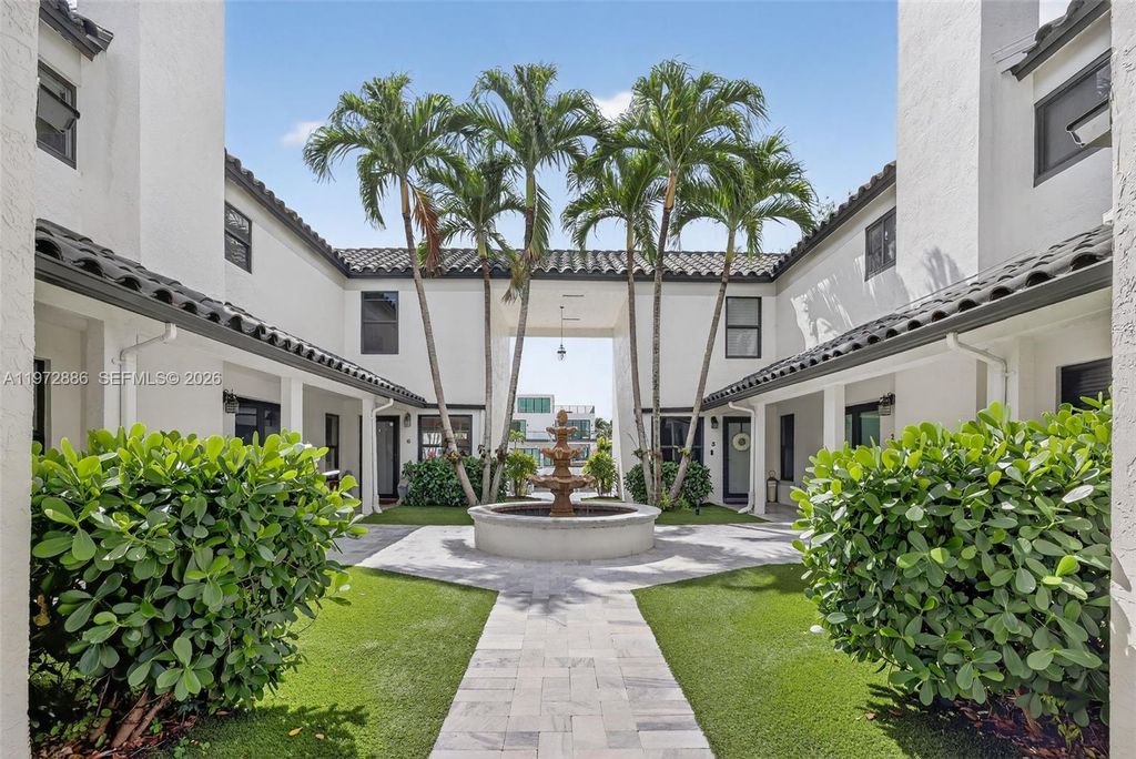 Photo of 1524 SE 12th St #6, Fort Lauderdale, FL 33316 (MLS # A11972886)