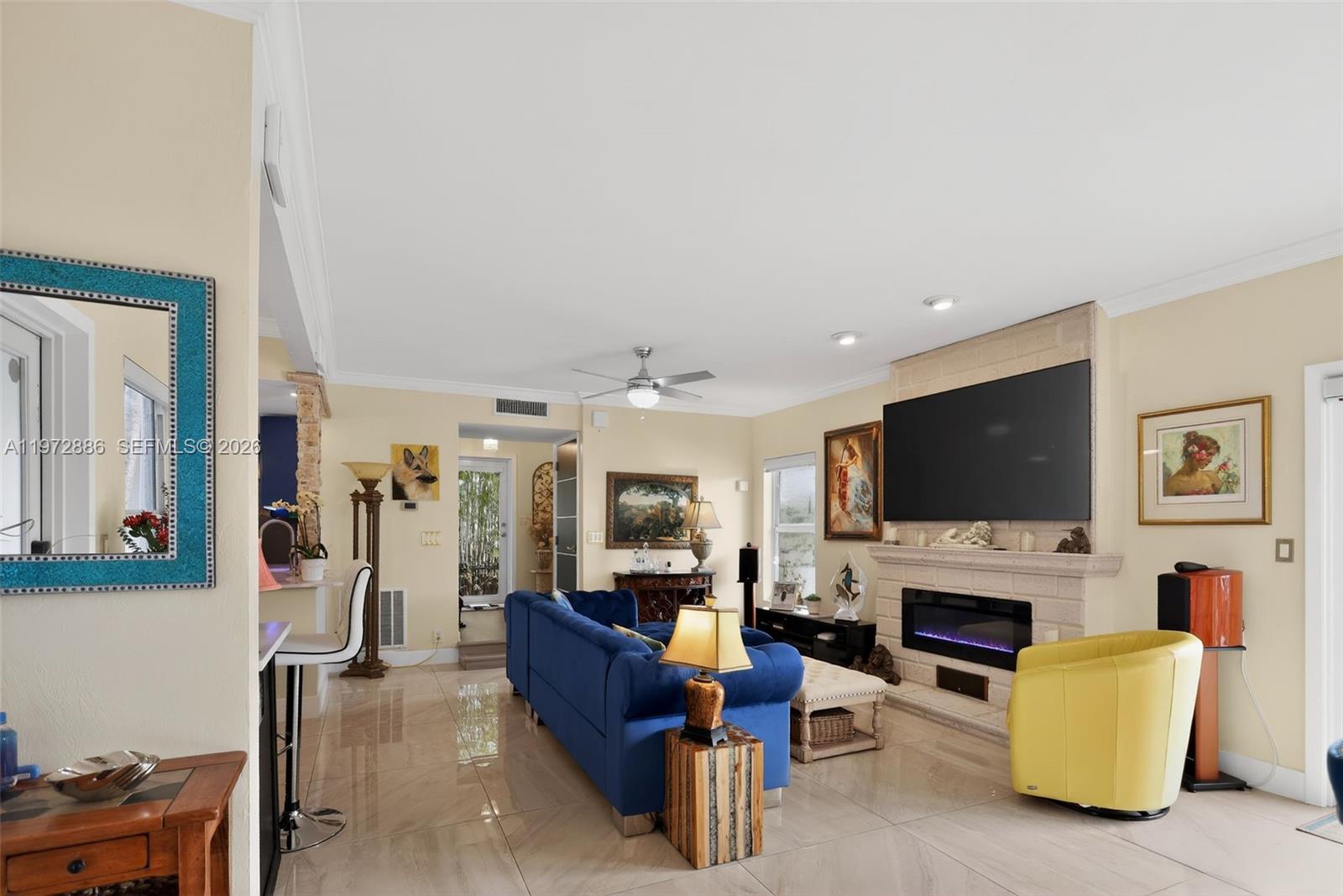 LA CASA DEL RIO VISTA CON - Residential