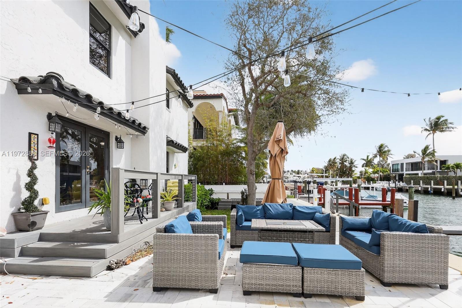 LA CASA DEL RIO VISTA CON - Residential