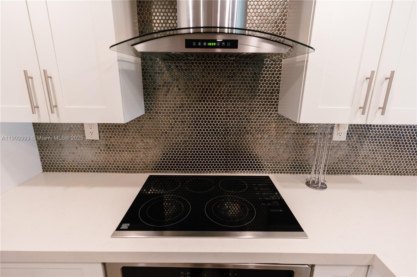 NO 80 PALM-AIRE COUNTRY C - Residential Lease