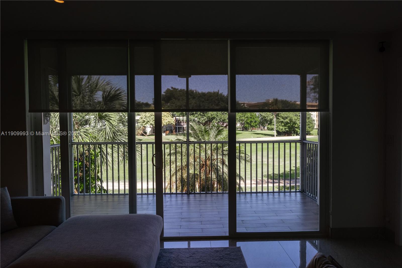 NO 80 PALM-AIRE COUNTRY C - Residential Lease