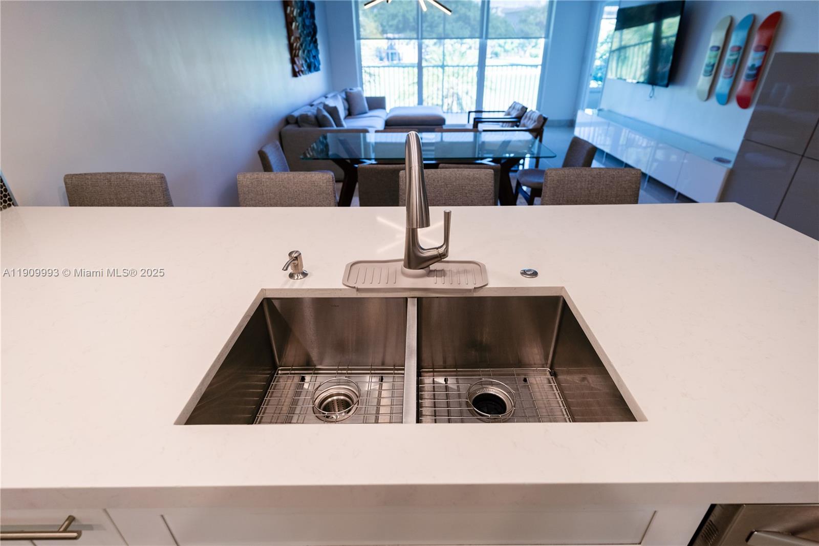 NO 80 PALM-AIRE COUNTRY C - Residential Lease