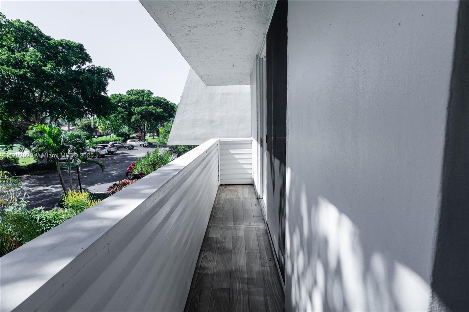 NO 80 PALM-AIRE COUNTRY C - Residential Lease