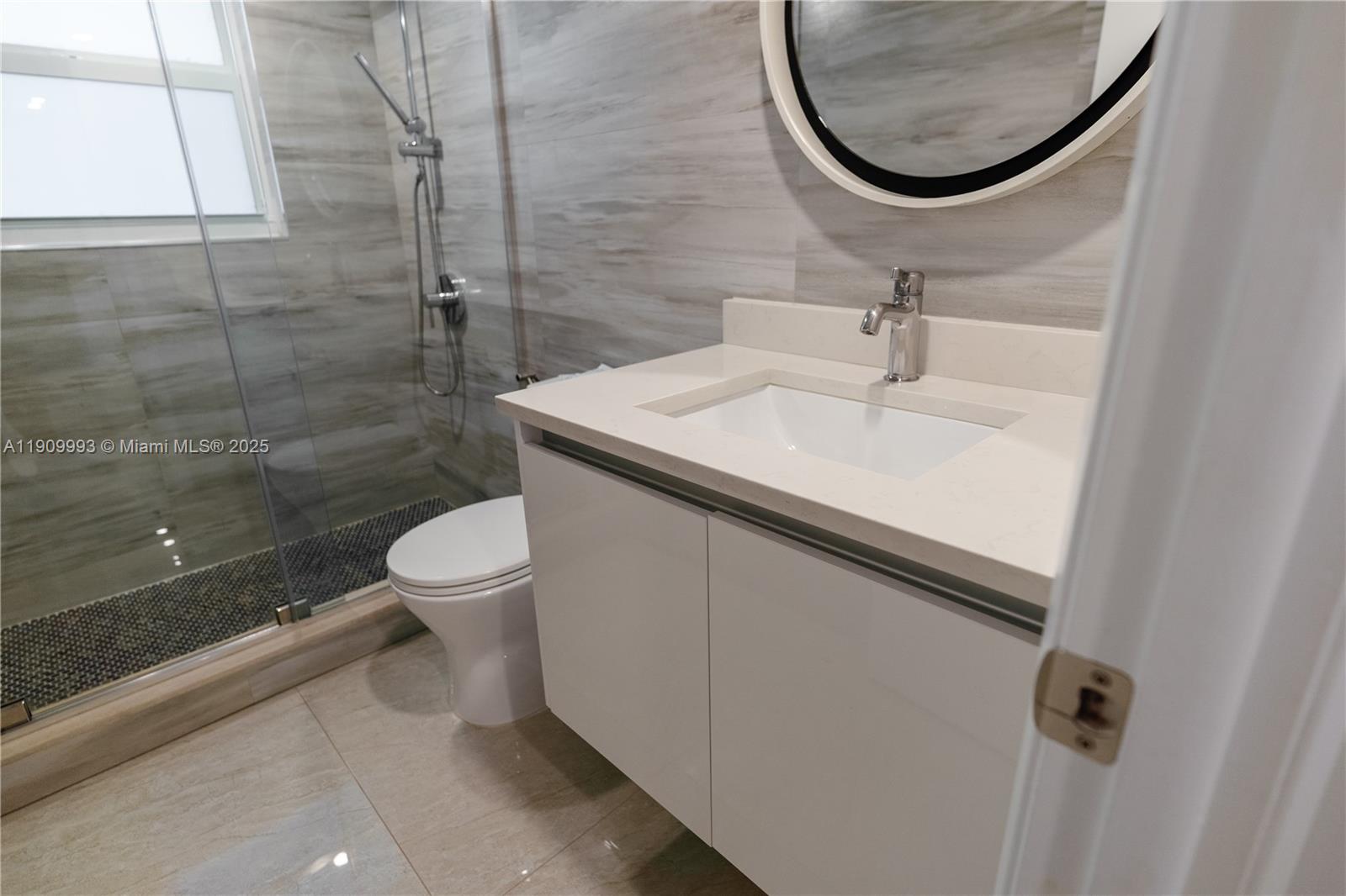 NO 80 PALM-AIRE COUNTRY C - Residential Lease