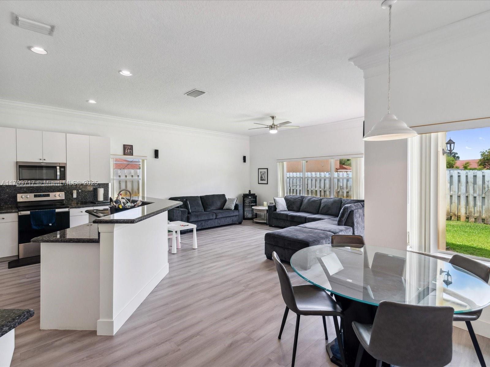 SPRING VALLEY - Residential Lease