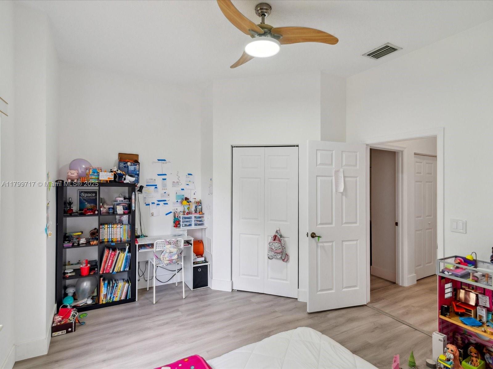 SPRING VALLEY - Residential Lease