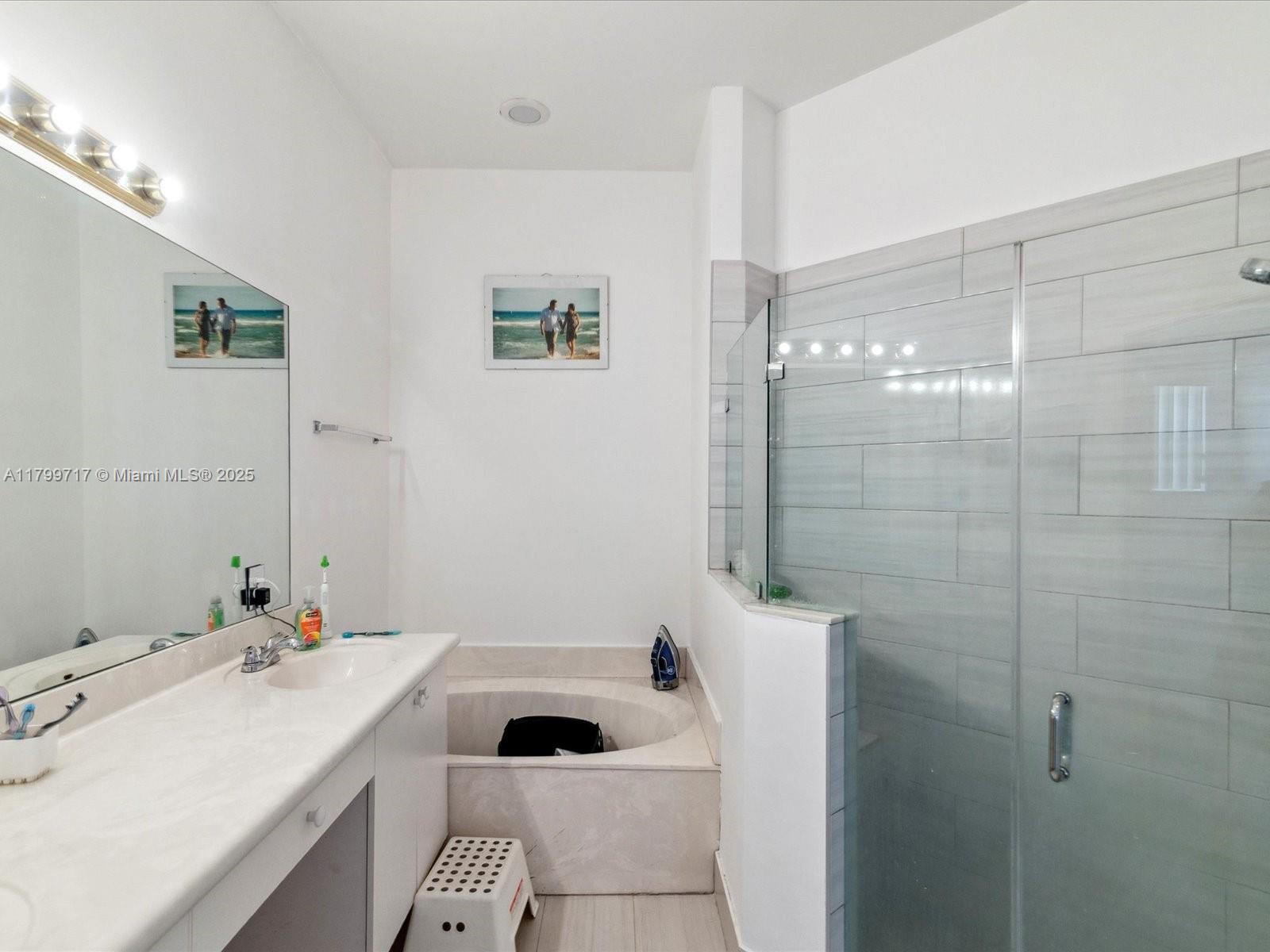 SPRING VALLEY - Residential Lease