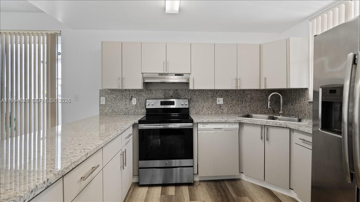 TIFFANY LAKES CONDO - Residential Lease