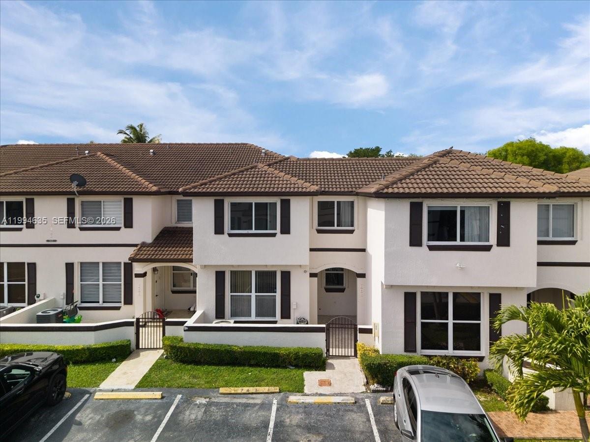 TIFFANY LAKES CONDO - Residential Lease