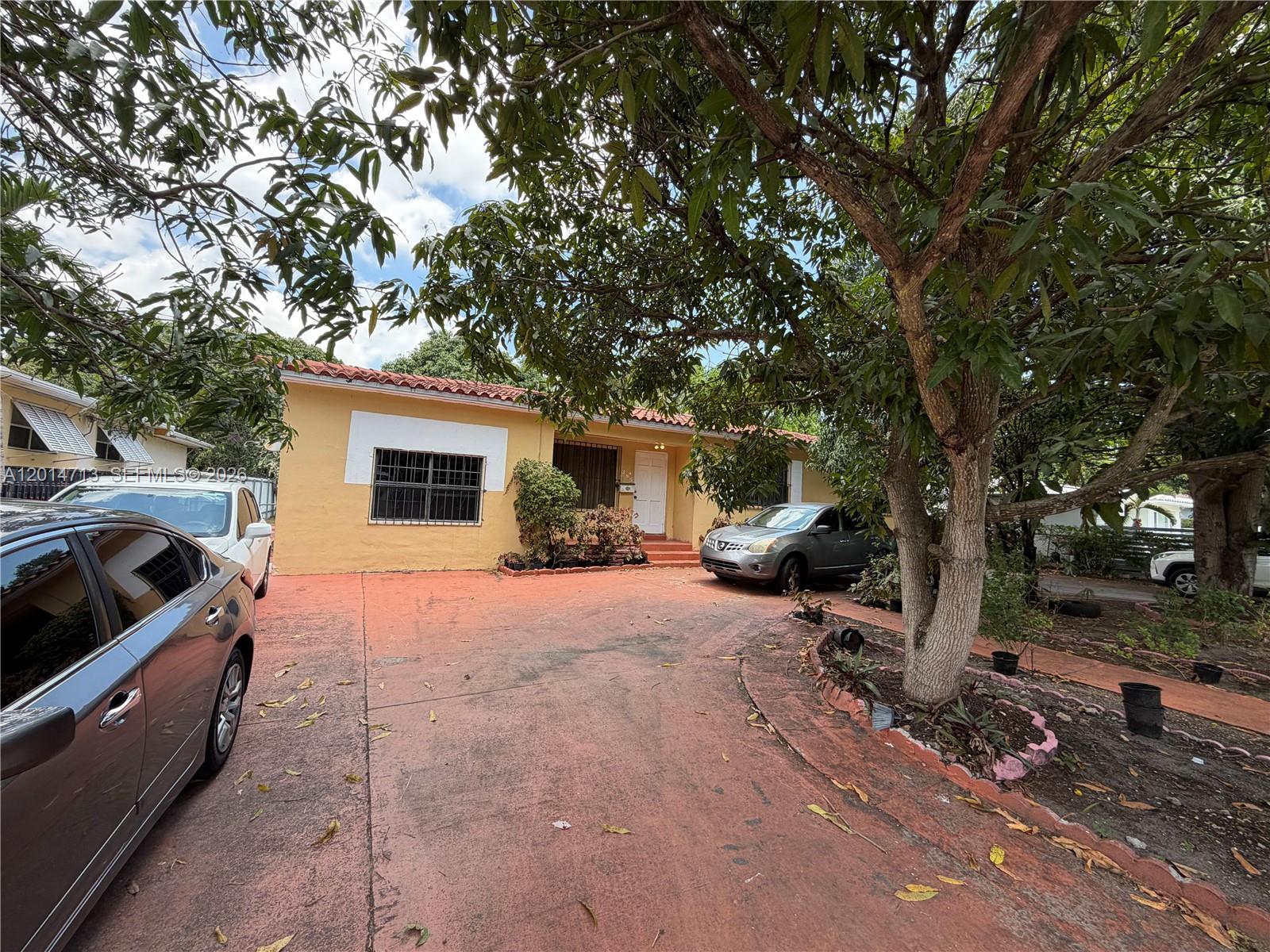 GRIFFING BISCAYNE PK EST - Residential