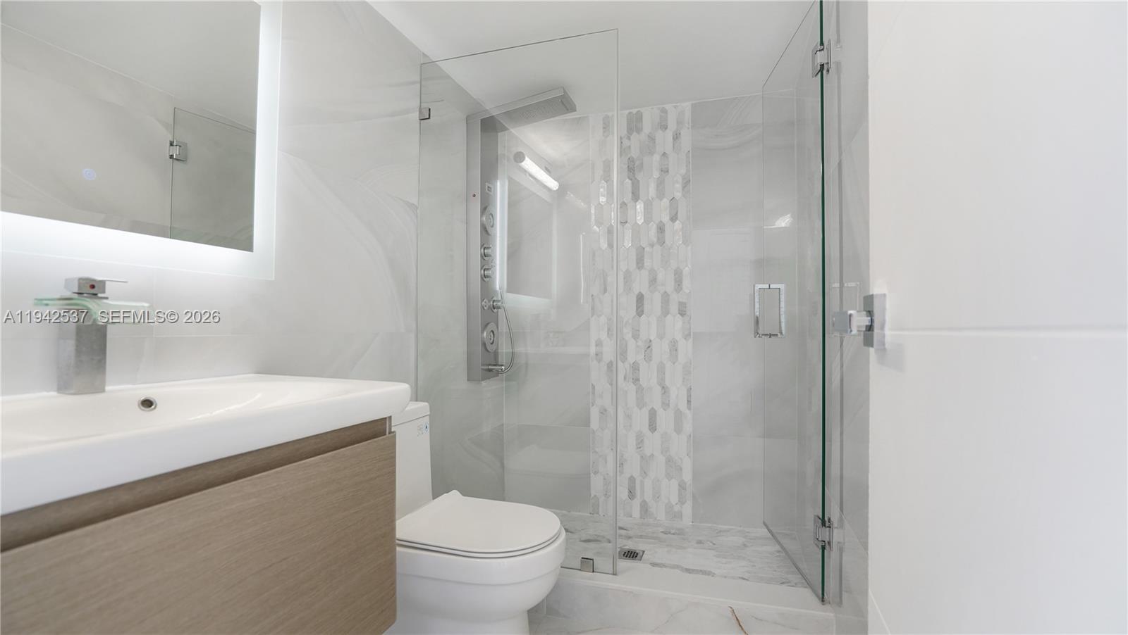 AVANT GARDE CONDO - Residential