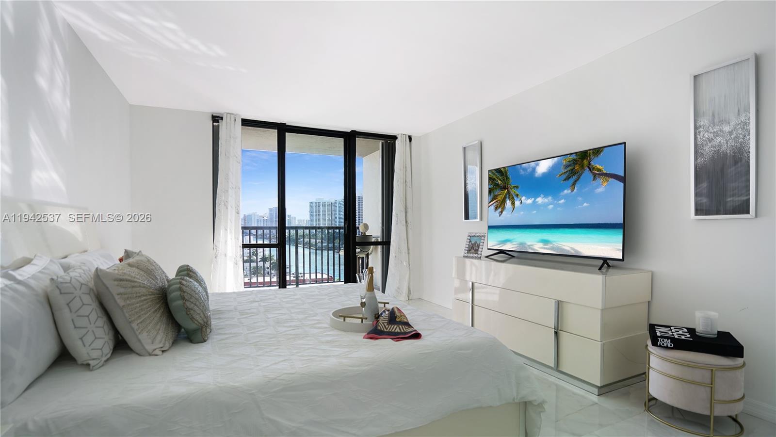 AVANT GARDE CONDO - Residential