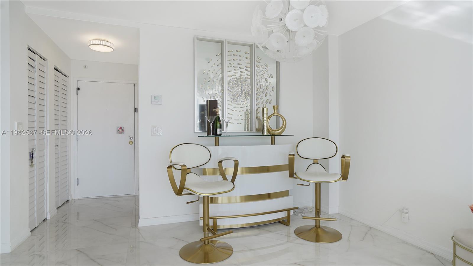 AVANT GARDE CONDO - Residential