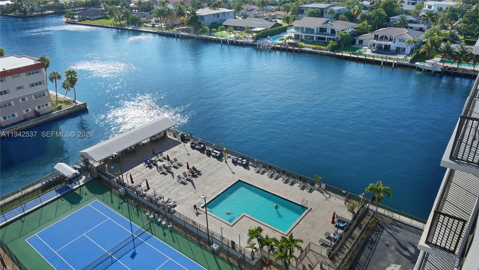 AVANT GARDE CONDO - Residential