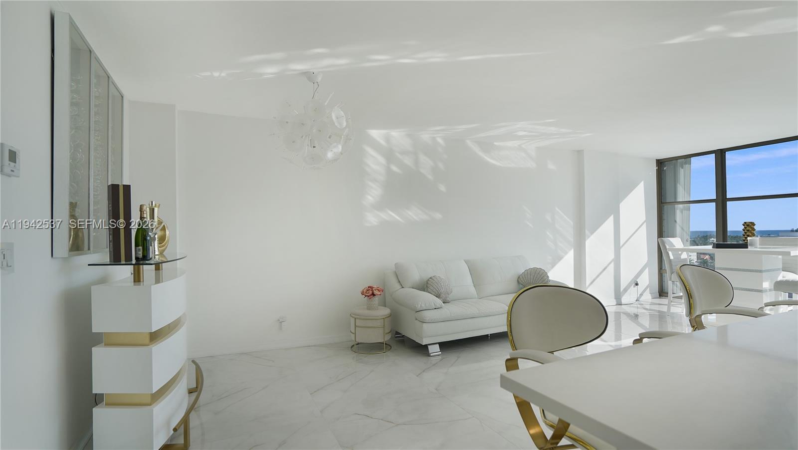 AVANT GARDE CONDO - Residential