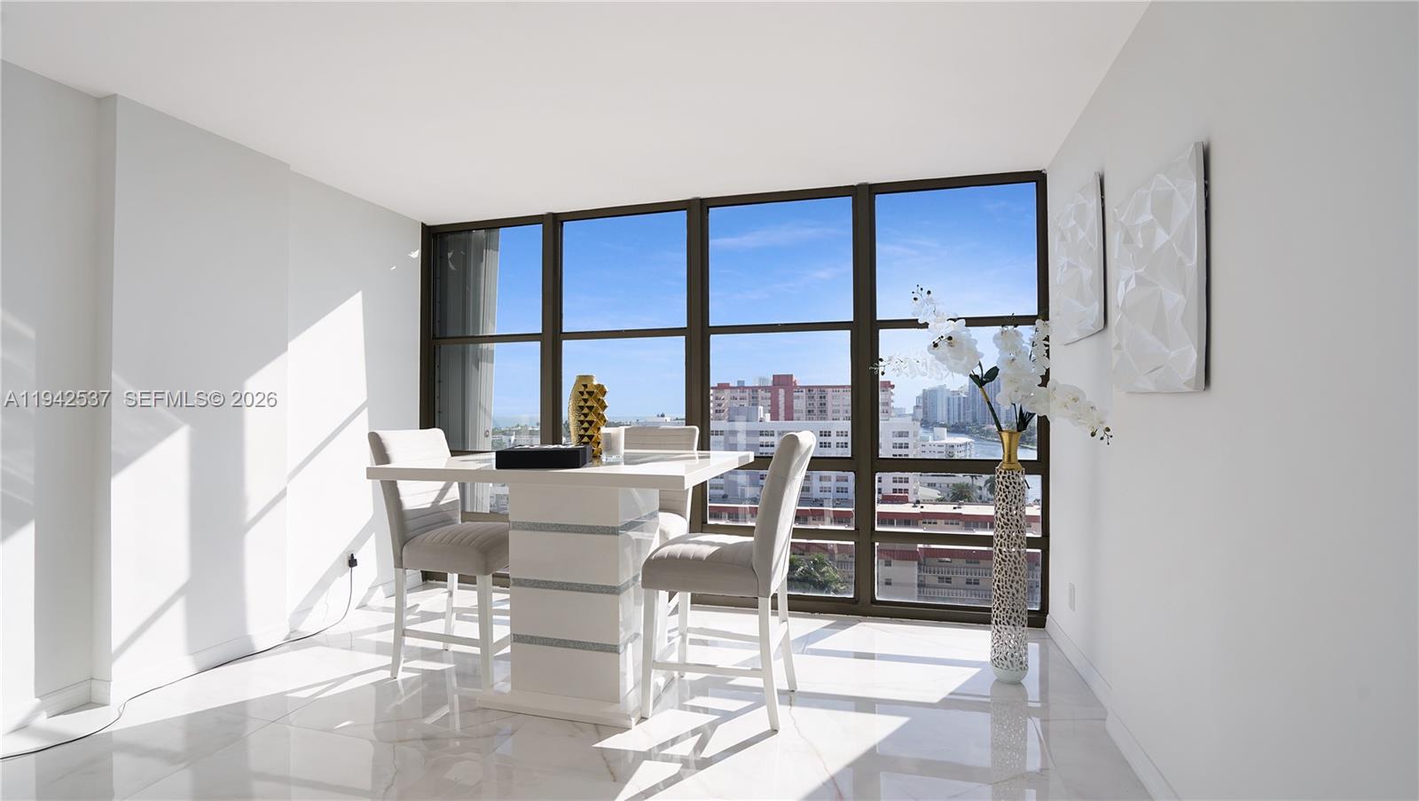 AVANT GARDE CONDO - Residential