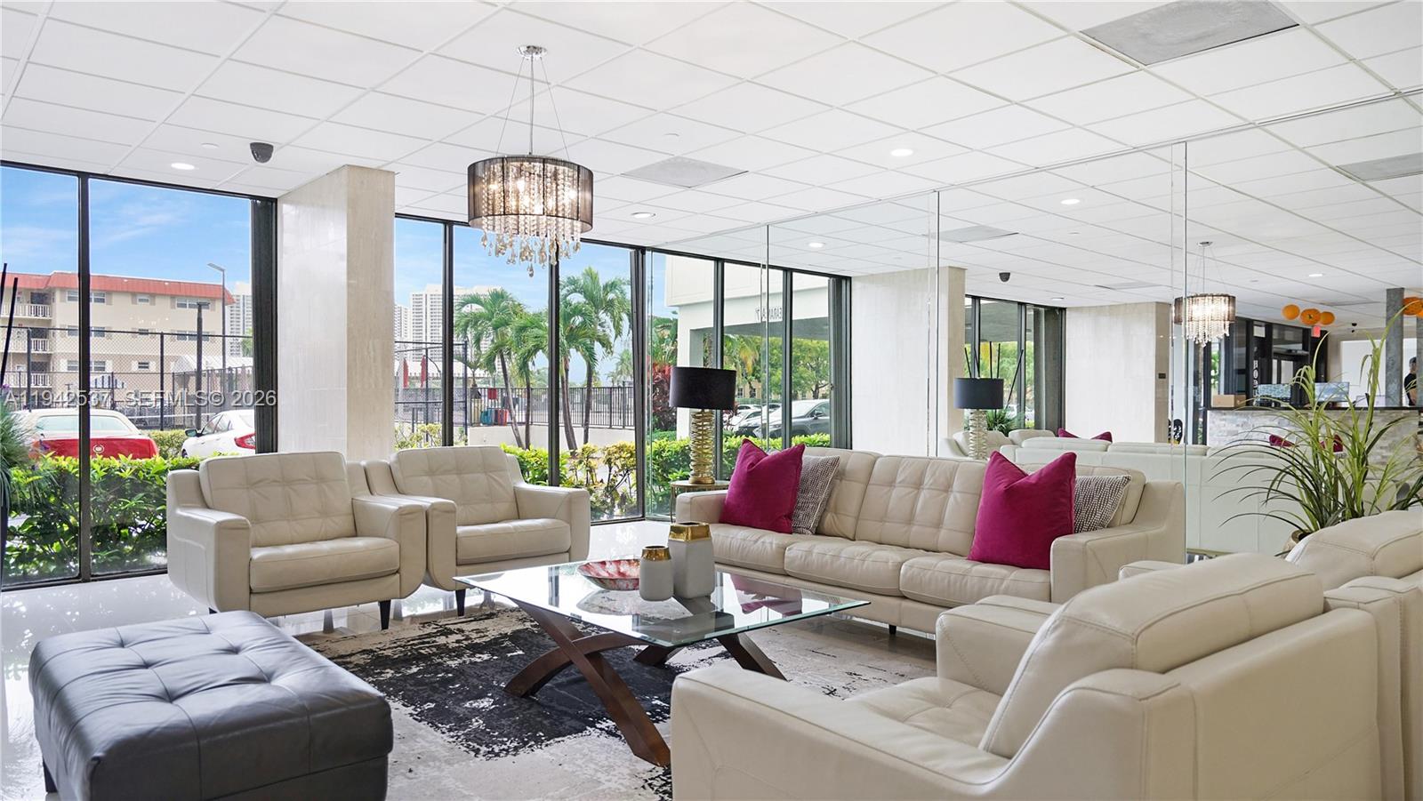 AVANT GARDE CONDO - Residential