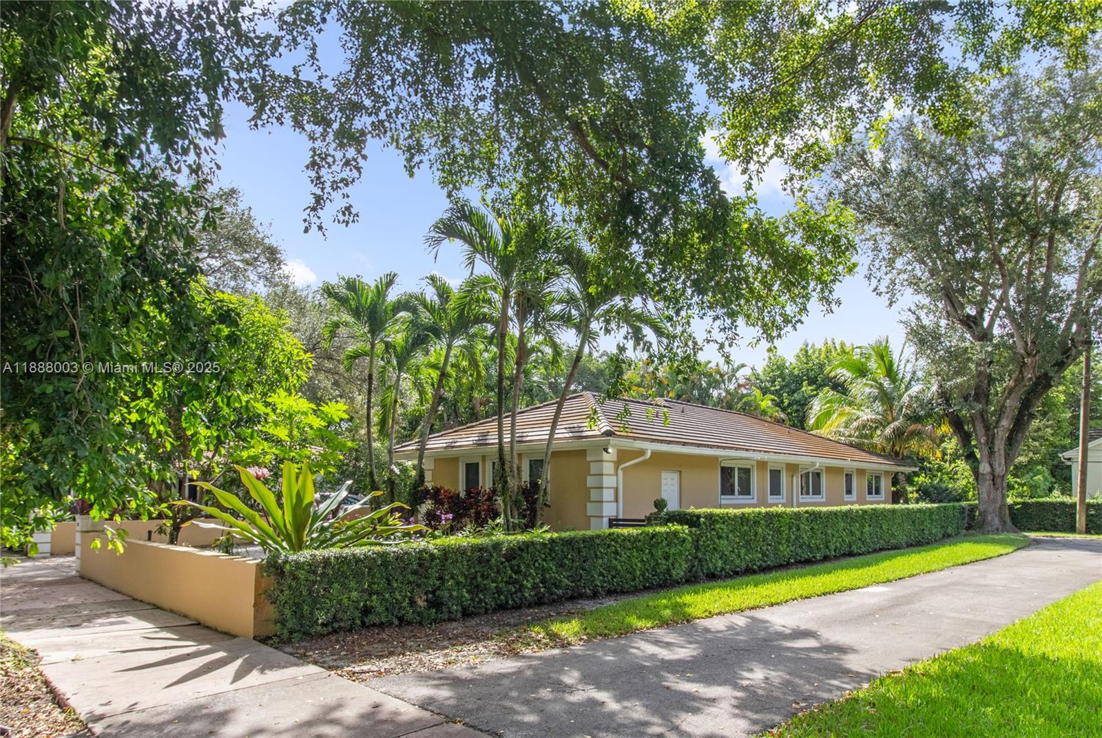 CORAL GABLES COUNTRY CLUB - Residential