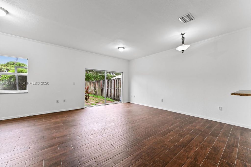 Photo of 5043 SW 140th Ter, Miramar, FL 33027 (MLS # A11986089)