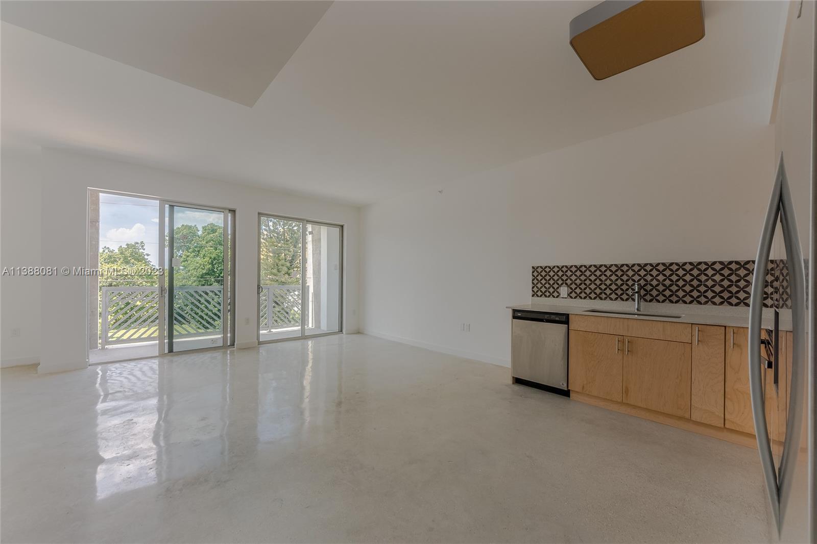 CITY OF MIAMI SOUTH - Residential Lease