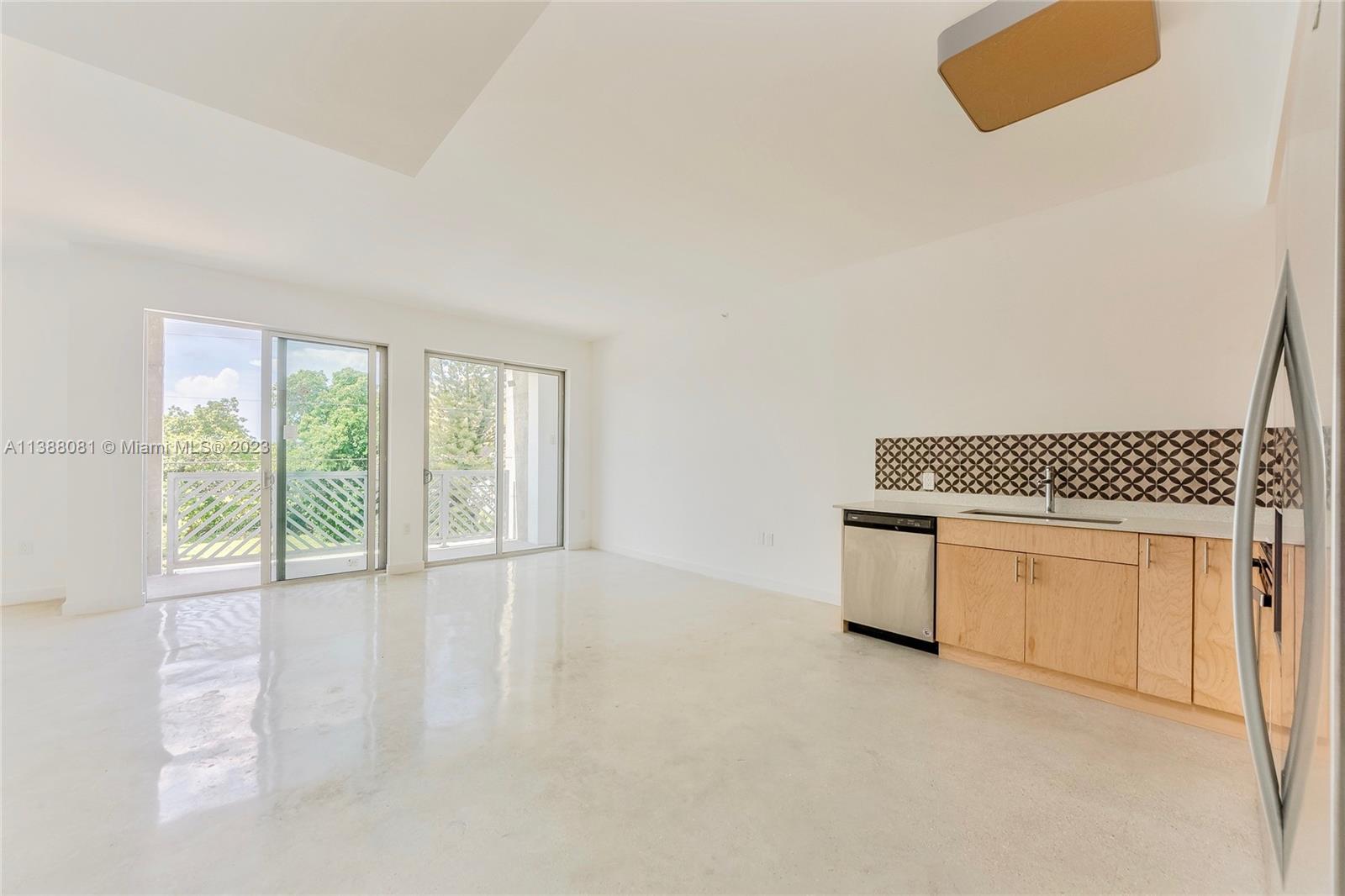 CITY OF MIAMI SOUTH - Residential Lease