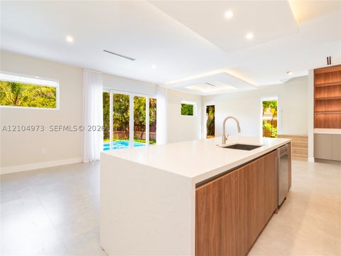 Photo of 1701 SW 23rd St, Fort Lauderdale, FL 33315 (MLS # A12104973)