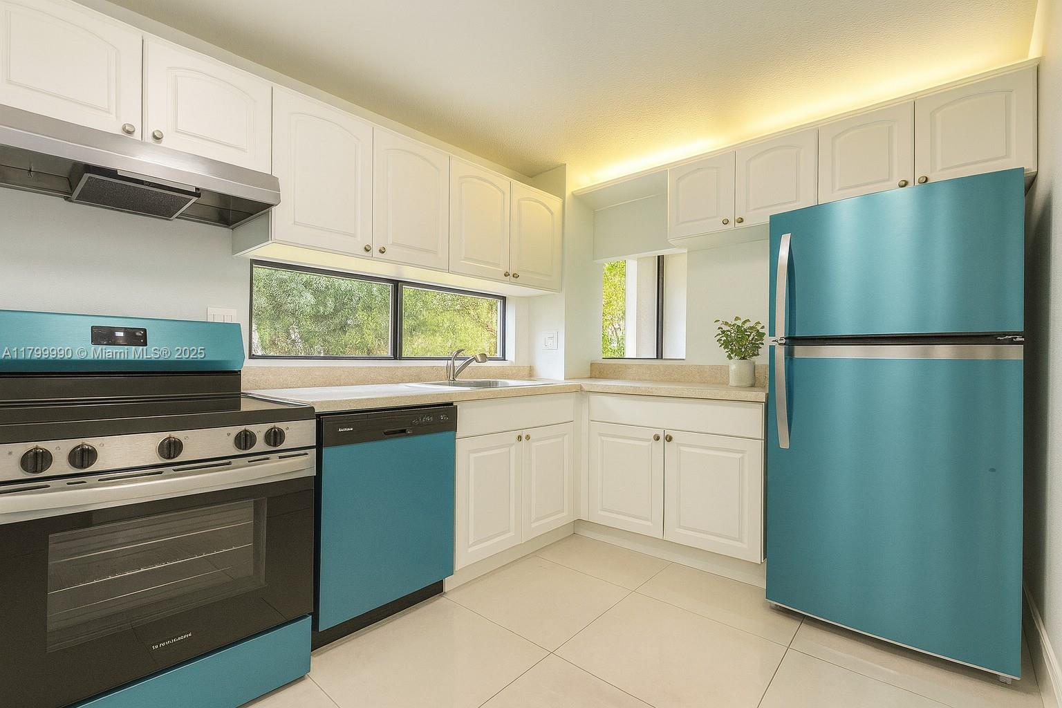 VA Approved – Investor-Friendly Condo in Sunny Isles Beach!
This bright and beautifully maintained 2-bedroom, 2-bath condo offers a semi-private garden view, brand-new, new stainless steel applianceser A/C, and elegant tille flooring—making it the perfect home or next income property.
Located just across from the beach, you can rent immediately after closing with only 7-day tenant approval—6-month rental terms allowed and corporate buyers welcome!
Heated pool, gym, sauna, tennis & basketball courts, BBQ area, clubhouse/media room, and more. Condo includes 3 parking spaces (1 assigned + 2 resident unassigned) plus cable and internet.
Whether using your VA benefits or expanding your rental portfolio, this condo checks every box in the heart of Sunny Isles Beach.