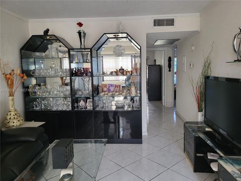 Tiny photo for 2050 Newcastle C #2050, Boca Raton, FL 33434 (MLS # A12007871)