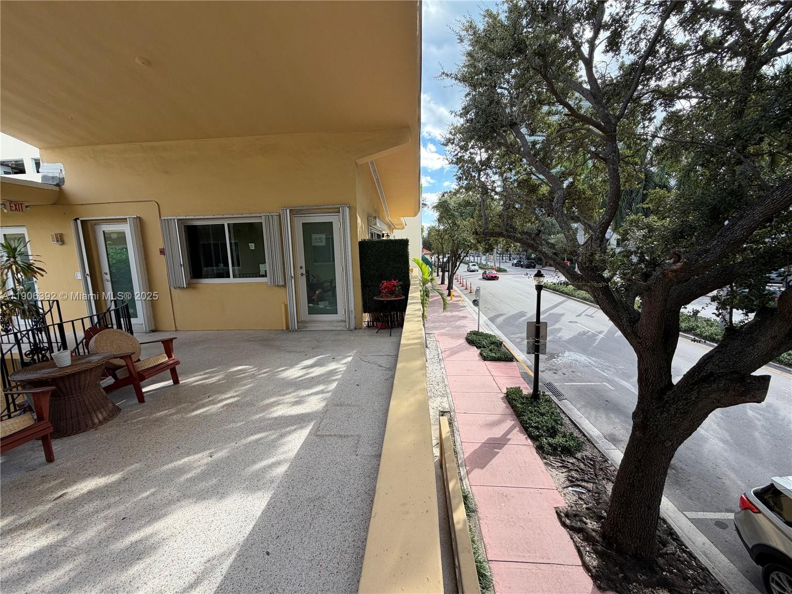 GOLDEN DREAMS CONDO - Residential Lease