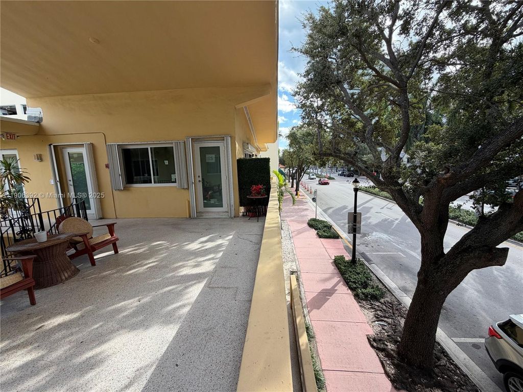 Photo of 75 Washington Ave #16, Miami Beach, FL 33139 (MLS # A11906392)